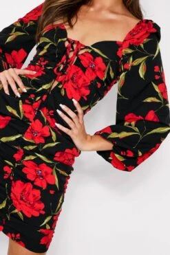 Floral Ruched Fruit Balloon Sleeve Dress 10 Floral Ruched Fruit Balloon Sleeve Dress -Dress Sales Store black floral ruched fruit balloon sleeve dress 3