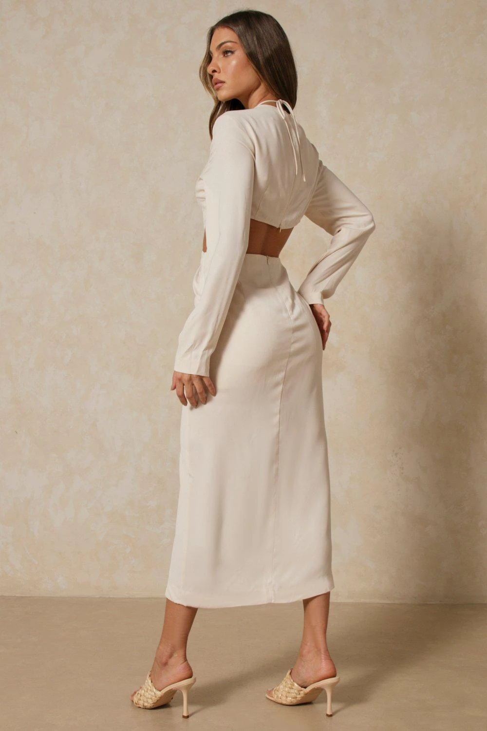 Miss Joslin Cut Out Maxi Dress 5 Miss Joslin Cut Out Maxi Dress - Image 3