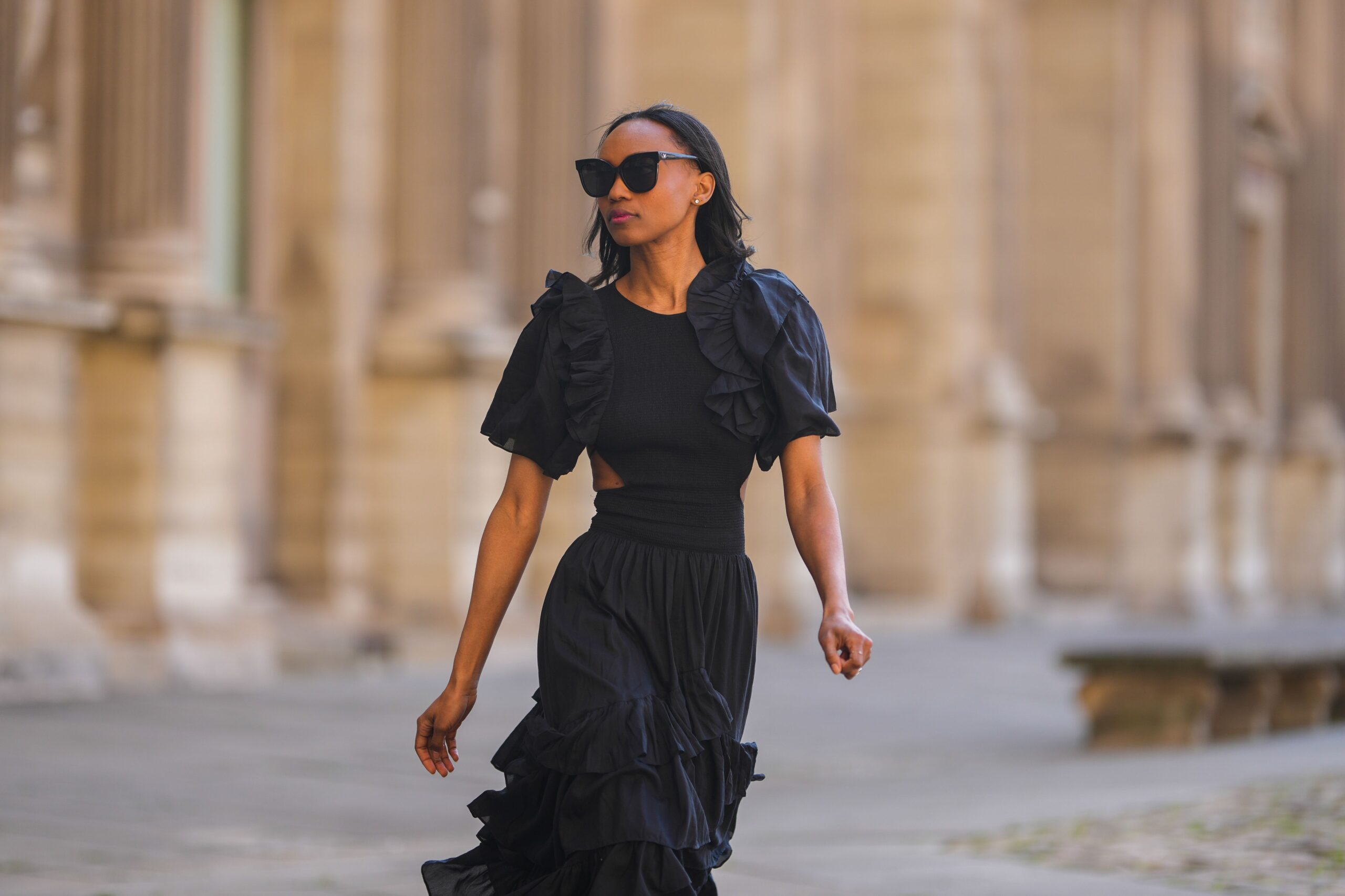 Front Page -Dress Sales Store emilie joseph in fashionwetrust wears black sunglasses a news photo 1676489934 scaled